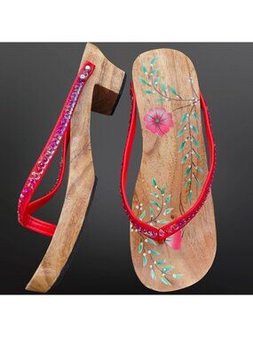 Vintage Hand Painted Wooden Chunky  Heel Platform Wooden Sandals Size 7.5 Thong
